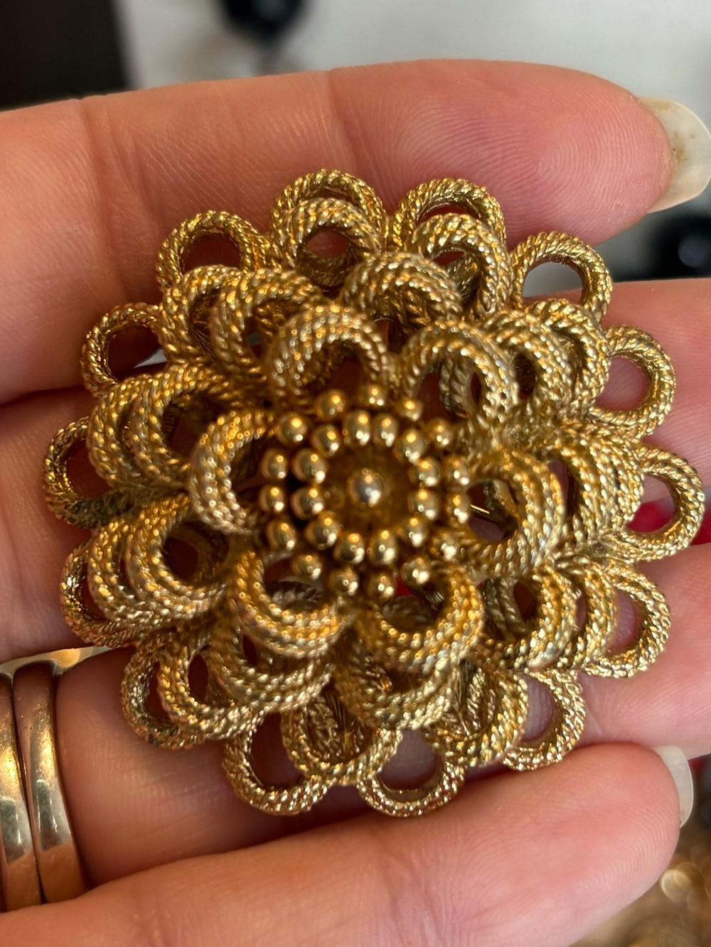 Vintage Monet Gold Tone Twisted Rope Flower Brooch